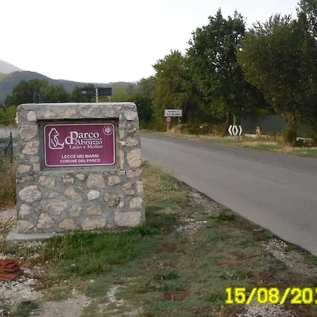 Il Castelluccio Ferienhaus Lecce nei Marsi