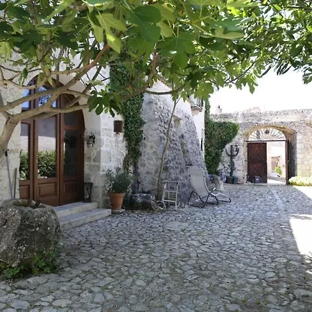 Il Castelluccio Ferienhaus Lecce nei Marsi